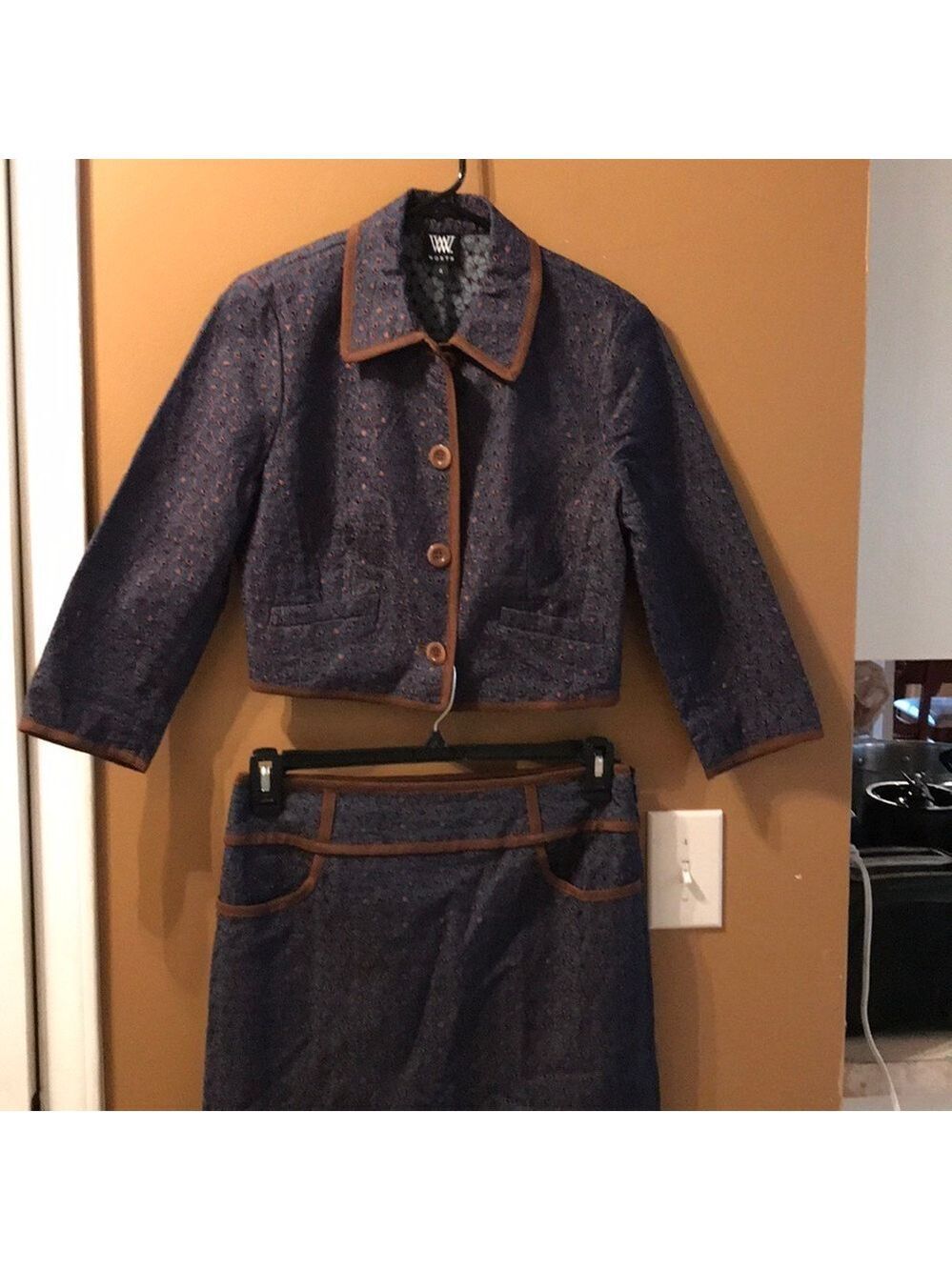 NWOT beautiful Worth suit